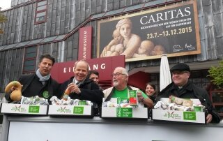 Diözesanmuseum und Welthungerhilfe bei gemeinsamer Aktion in Paderborn
